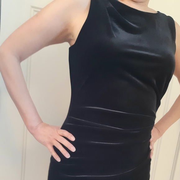 🎄Jessica dress. Perfect for the holidays! - Picture 1 of 5